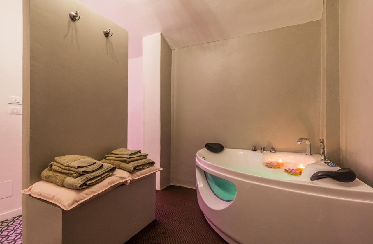 Dimora Di Charme San Carlo 12 By Wonderful Italy Apartman Bologna Kültér fotó